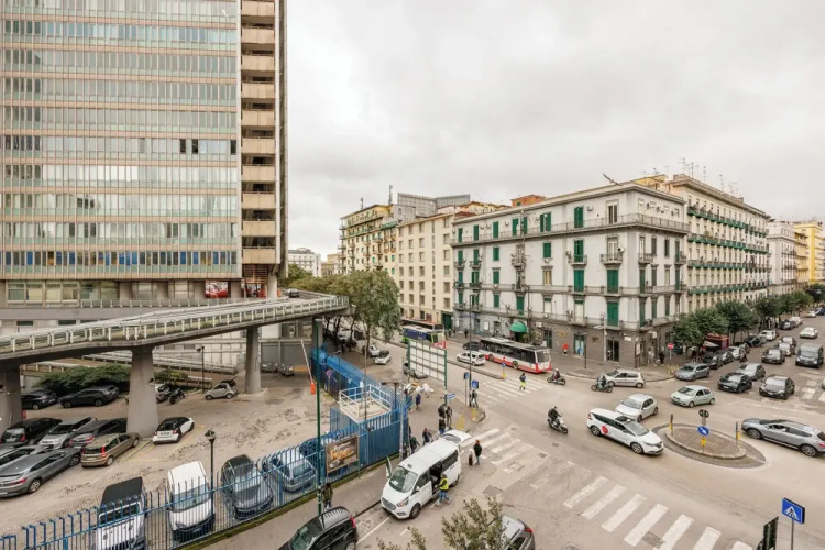 Garibaldi Central Station Apartment