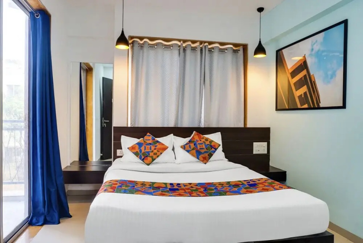 Fabhotel The Corporate Hub