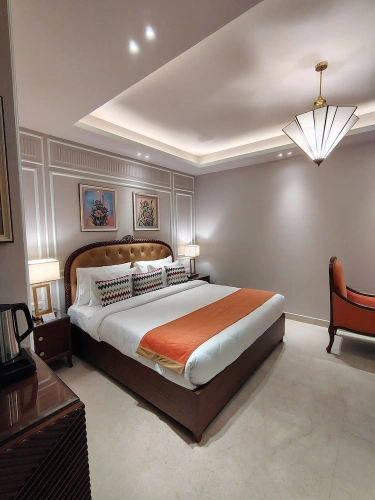 Deluxe Single room with balcony and with pool view