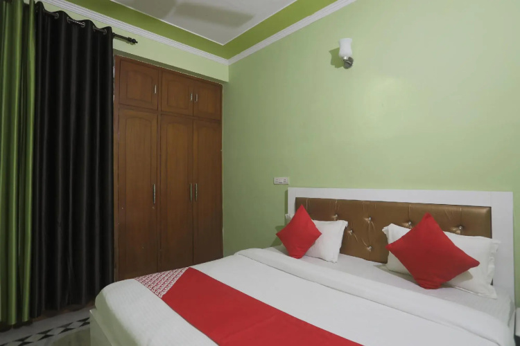 OYO 46228 Krishna Residency