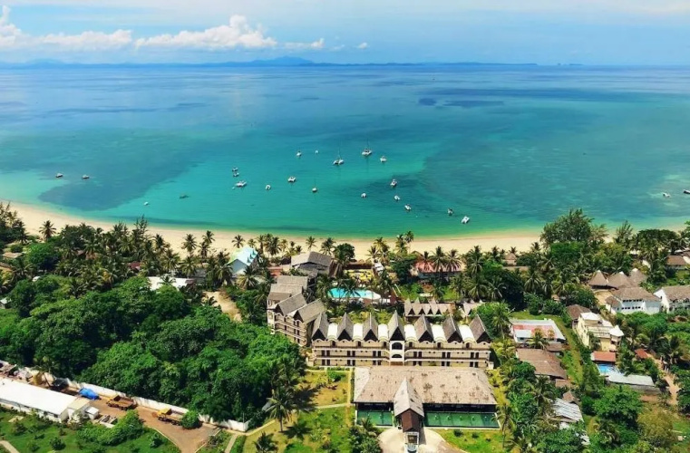 Royal Beach Hotel
