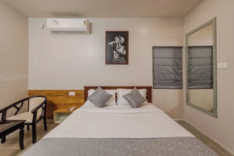 Premium Double room with city view
