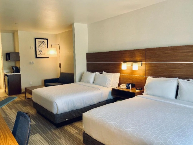Quadruple Suite