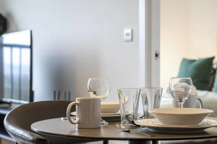 Modern Flat Near City Centre