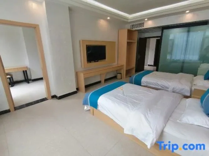 Deluxe Triple room