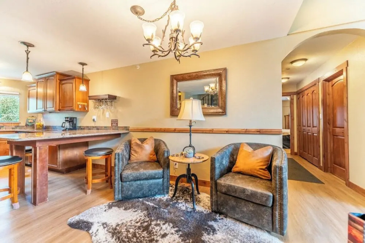 Cinnamon Ridge Building 1, #142