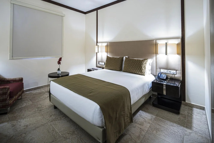 iu Hotel Saurimo Rotunda