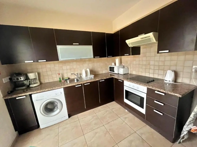 2 Bedrooms Villa