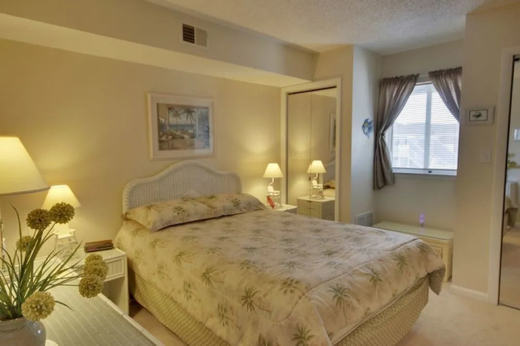 Hidden Harbour C211 - 1 Br Condo
