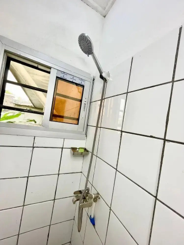 1 Bed Studio Sleeps 2 - Canal View, Wifi, Parking