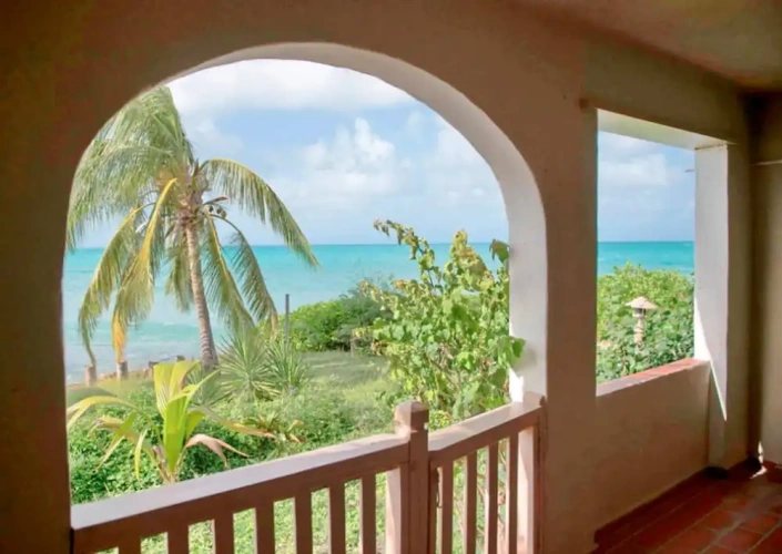 1 Bedroom Apartment beachfront