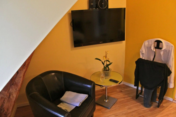 Magles Smiley Inn