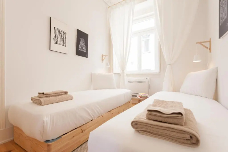 FLH Bica Modern Flat with View