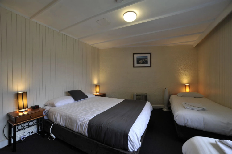 Silver Hills Motel