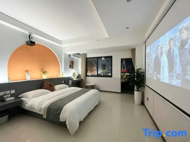 Standard room with balcony and with river view