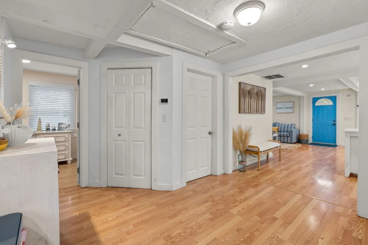 King St. Cottage