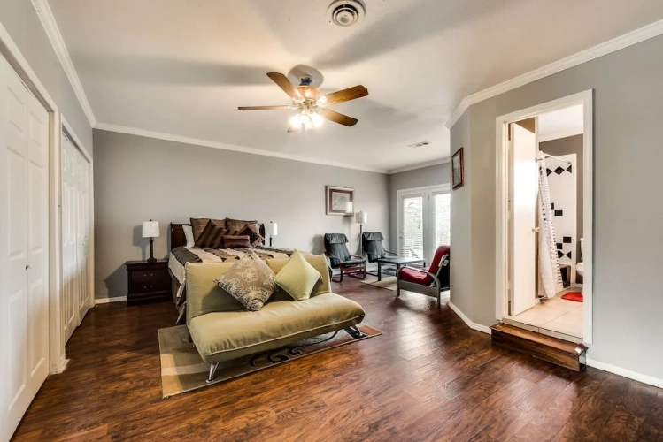 Guest rooms