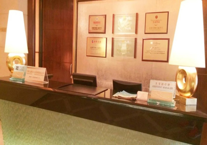 Royal Suites & Towers