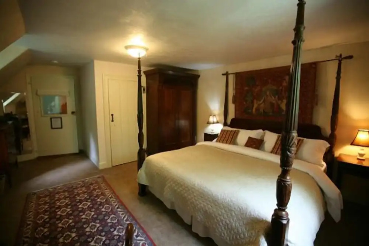 The Stone House B&B