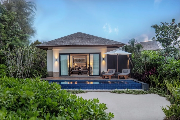 1 Bedroom Villa with balcony and beachfront