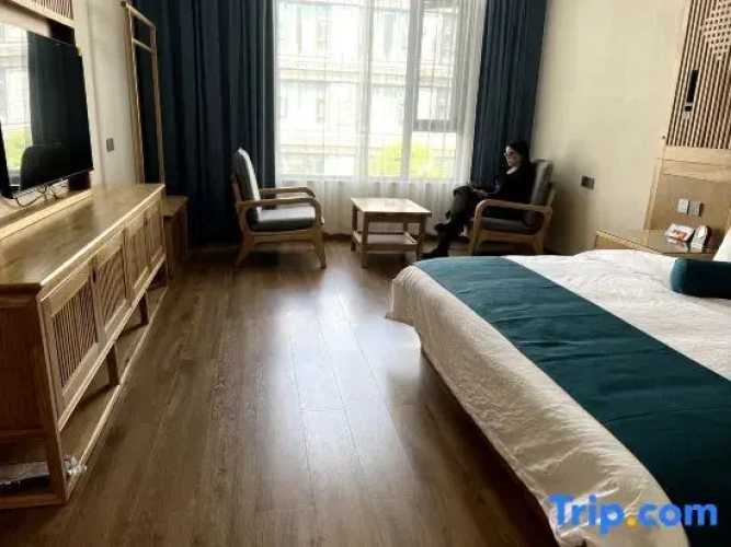 Standard Double room with courtyard view