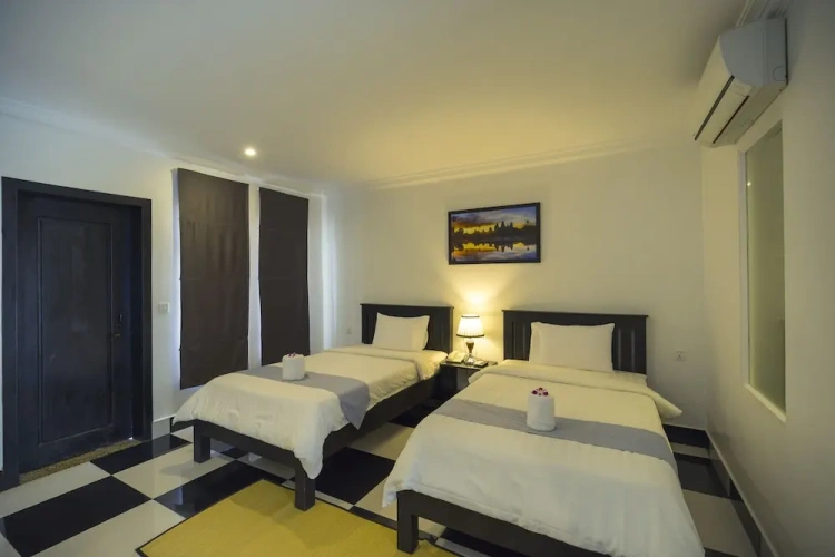 Superior Twin room with balcony