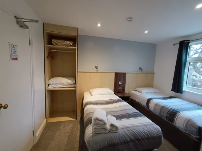Gainsborough Lodge