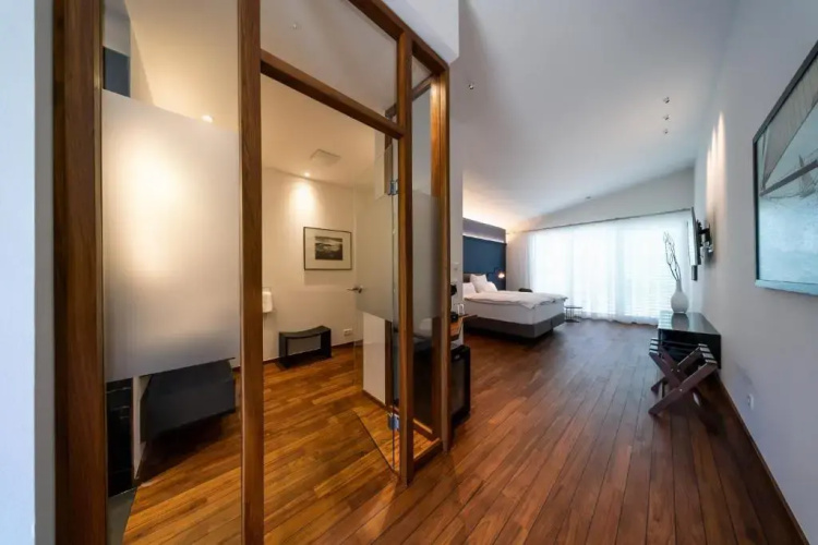 Motelplushotel Biggeseefront