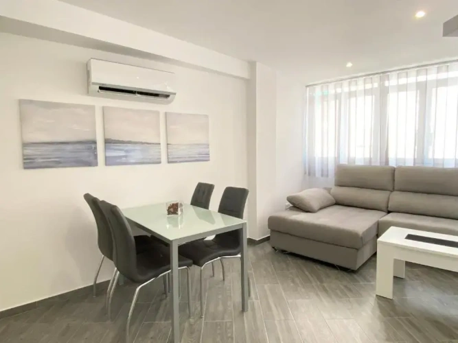 2 Bedrooms Apartment