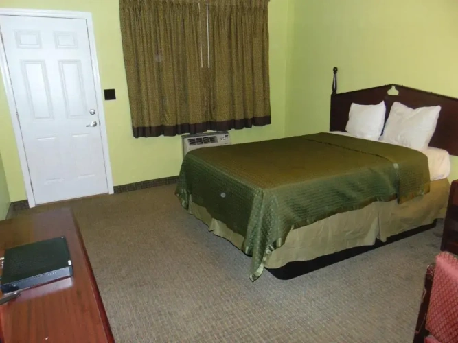 Economy Twin room