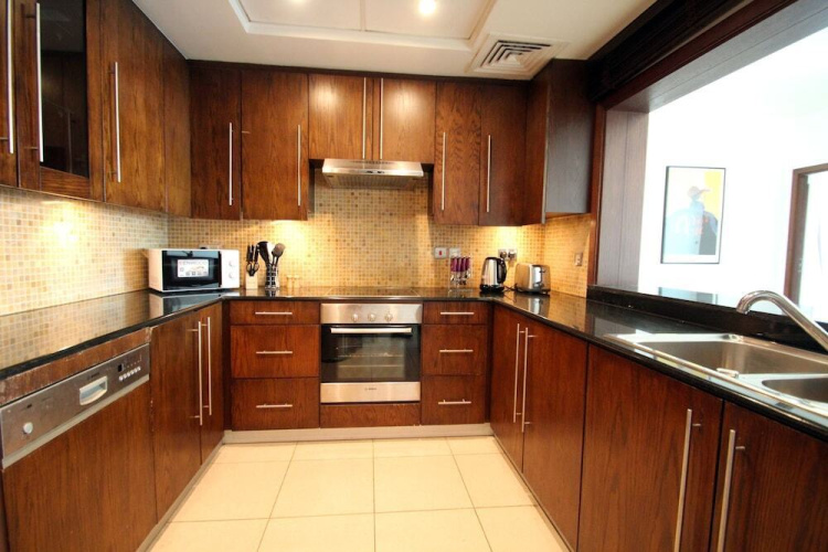 Spacious Two Bedroom in 8 Boulevard Walk
