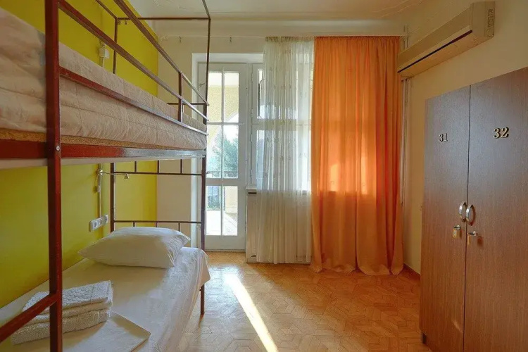 Luys Hostel & Tours