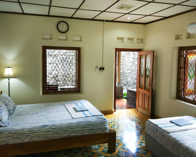 Omah Pitoe Guest House