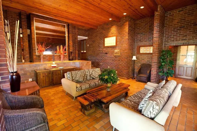 Mohlware Lodge