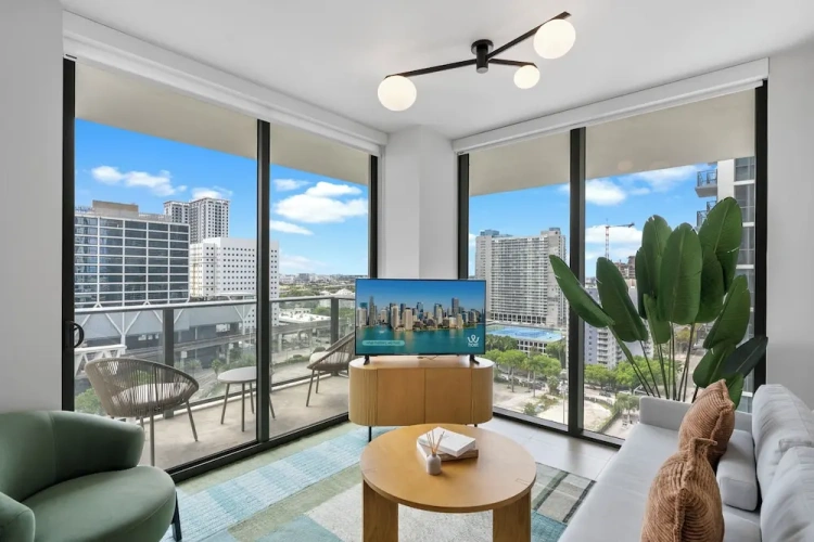 2 Bedrooms Classic Apartment