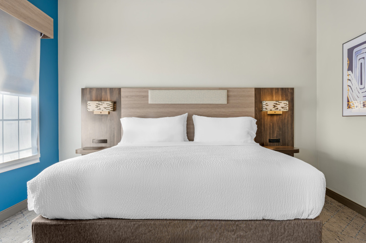HOLIDAY INN EXPRESS & SUITES INDIANAPOLIS - EAST by IHG