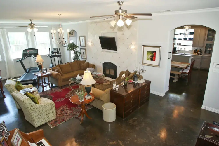 The Big Green House Bed & Breakfast