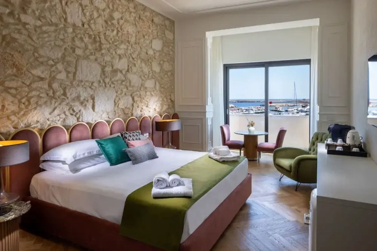 Standard Triple room with balcony and with sea view
