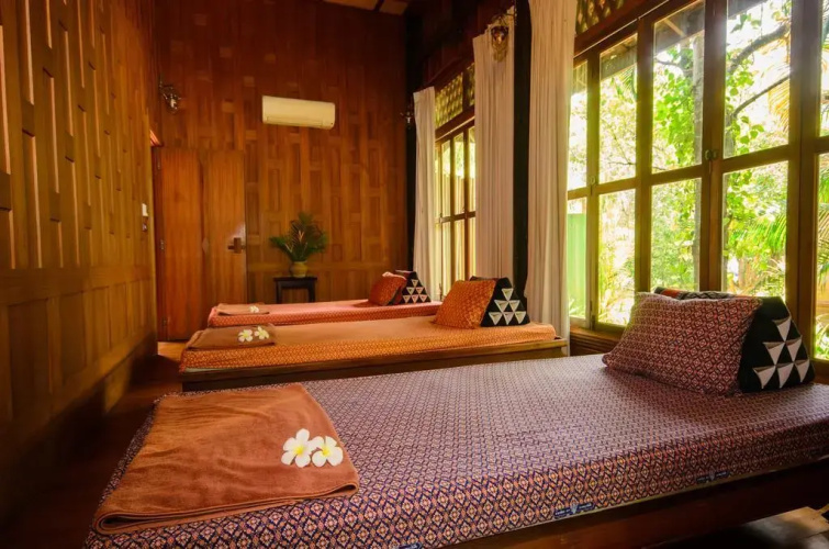Petchvarin Resort