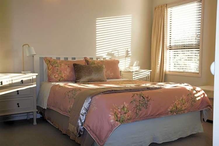 Magnolia House Bed And Breakfast