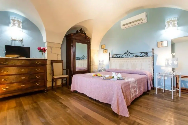 Standard Double room with garden view