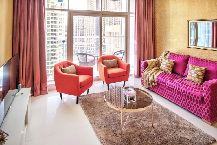 2 Bedrooms Apartment with harbour view