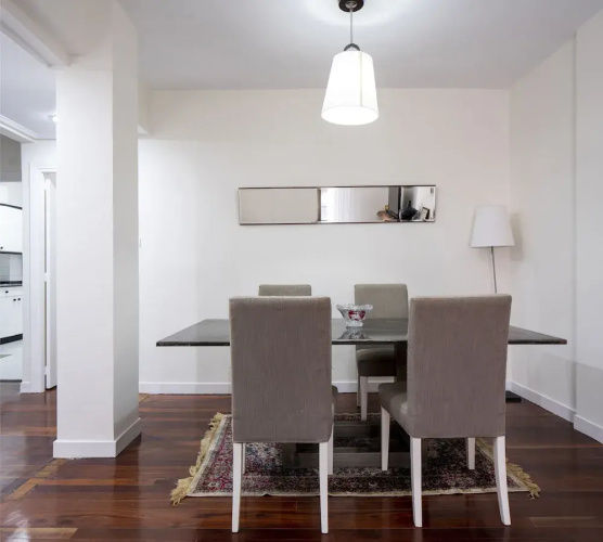 City Hall II apartment by Aston Rentals