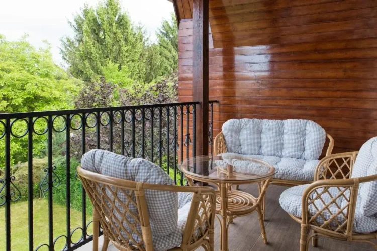 Apartment with balcony