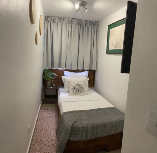 Economy room