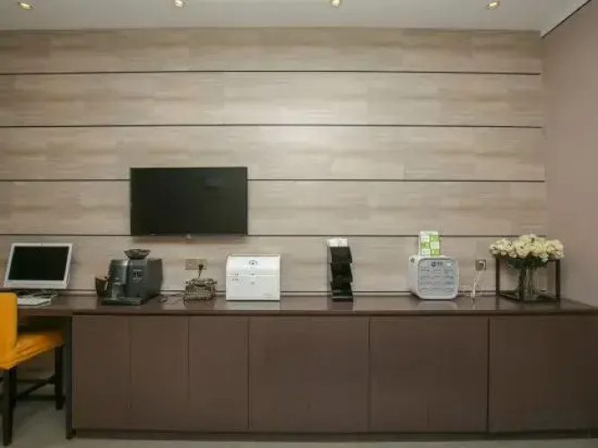 Ease Hotel (Kunming high tech Zone store)