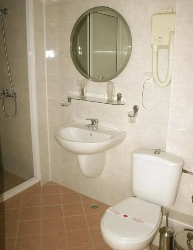Standard Twin room with balcony