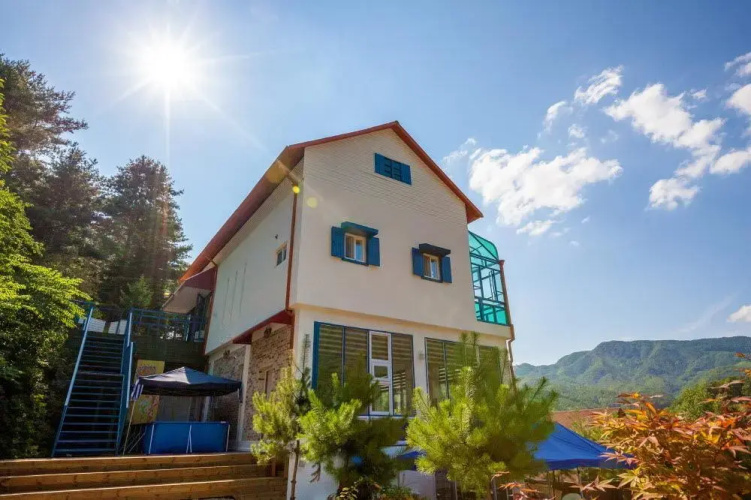 Siloam Sunny Hill