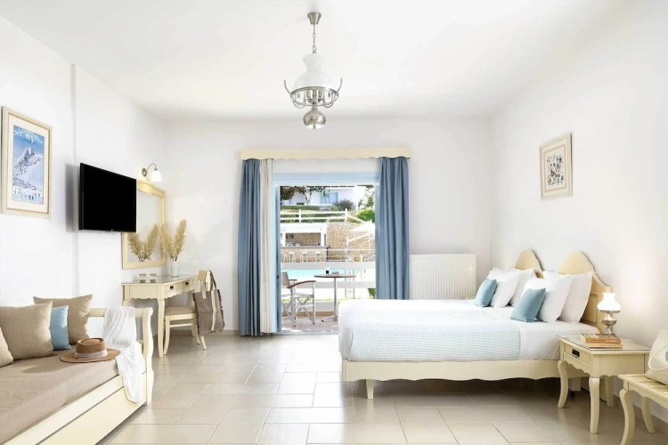 Deluxe Studio with balcony