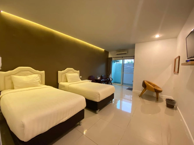 Standard Twin room
